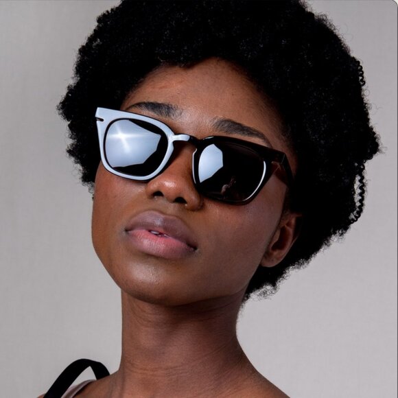Lowercase Roseland Gloss Black Frame Flat Grey Lens Sunglasses w/ Case 49-22-149 main image 12
